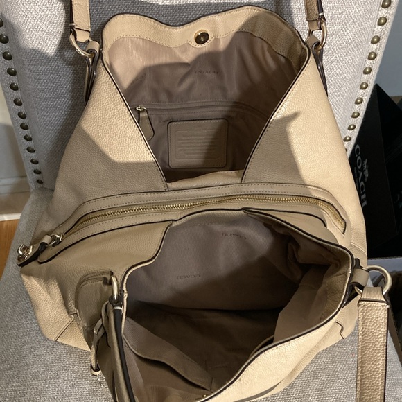 Coach Edie Crème shoulder bag - Picture 6 of 12